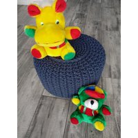 Gehäkelter Pouf/Poof/Ottoman/Fußhocker/Home Decor/Kissen/Sitzsack/Bodenkissen von AnuszkaDesign