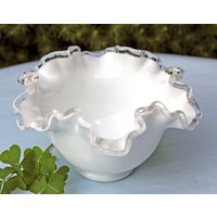 Fenton Silver Crest Milchglas Schüssel. Doppelte Rüschenschale Mit Ausgebogtem Rand. Esszimmer Dekor. Hochzeitsgeschenk.hochzeits-Empfangs-Teller Fenton Silver Crest Milchglas Schüssel. Doppelte Rüschenschale Mit Ausgebogtem Rand. Esszimmer Dekor. Hochzeitsgeschenk.hochzeits-Empfangs-Teller von AnythingDiscovered