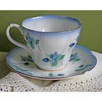 Royal Albert Teetasse Mit Untertasse Und Untertasse. Horizon Serie, England von AnythingDiscovered