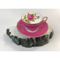 Tasse Und Untertasse Von Staffordshire, England. Handbemaltes Tee-Set Vom Künstler Signiert von AnythingDiscovered