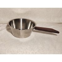 Edelstahlschale Iii Töpfchen Mit Ausgiesser cm 11 Holzgriff Wasserbad Schmelzschale von ApadisArt