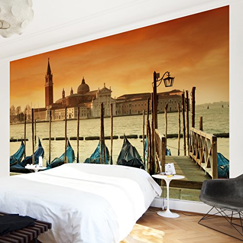 Apalis Vliestapete Gondeln in Venedig Fototapete Breit | Vlies Tapete Wandtapete Wandbild Foto 3D Fototapete für Schlafzimmer Wohnzimmer Küche | mehrfarbig, 94661 von Apalis