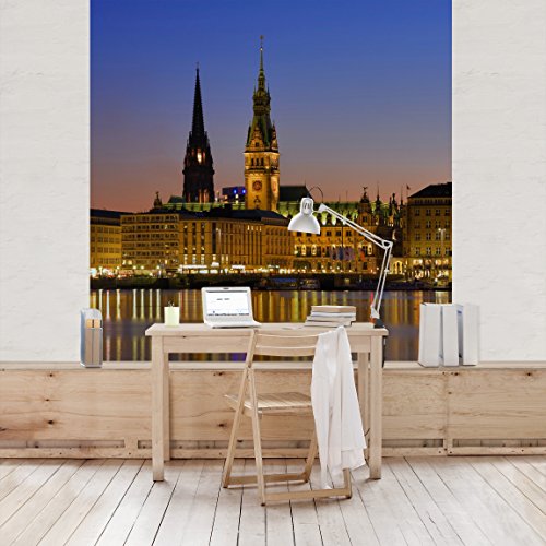 Apalis Vliestapete Hamburger Panorama Fototapete Quadrat | Vlies Tapete Wandtapete Wandbild Foto 3D Fototapete für Schlafzimmer Wohnzimmer Küche | Größe: 336x336 cm, gelb, 97728 von Apalis