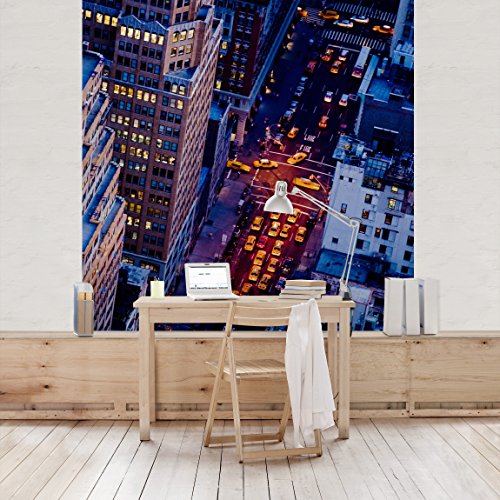 Apalis Vliestapete Manhattans Taxilichter Fototapete Quadrat | Vlies Tapete Wandtapete Wandbild Foto 3D Fototapete für Schlafzimmer Wohnzimmer Küche | Größe: 192x192 cm, blau, 97830 von Apalis