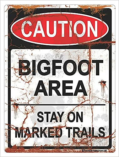 Blechschild mit Aufschrift "Caution Bigfoot Area Stay On Marked Trails Hiking Camping" 20,3 x 30,5 cm Blechschild mit Aufschrift "Caution Bigfoot Area Stay On Marked Trails Hiking Camping" 20,3 x 30,5 cm von Aperiy