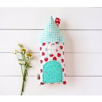 Erdbeer-Zahnfeehaus Kissen Andenken Mit Geheimtasche Erdbeer-Zahnfeehaus Kissen Andenken Mit Geheimtasche von AppleWhite