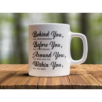 Abschluss-Kaffee-Tasse - Hinter Ihnen, Vor Um Sie, in Graduierten-Geschenk, Abschluss-Geschenke, High-School-Absolvent, College-Abschluss-Becher von AppreciationDesigns