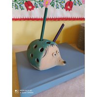 Igel. Vintage Keramik Ständer Für Stifte Und Bleistifte. Schreibstifthalter in Form Eines Igels. Schreibtisch Organizer Dekor von AproShop