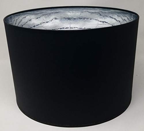 Lampenschirm Zylinderform schwarz Stoff Silber Futter handgefertigt verschiedene Größen Deckenanhänger - Tisch (45 cm Durchmesser 25 cm Höhe) von ArG Lighting