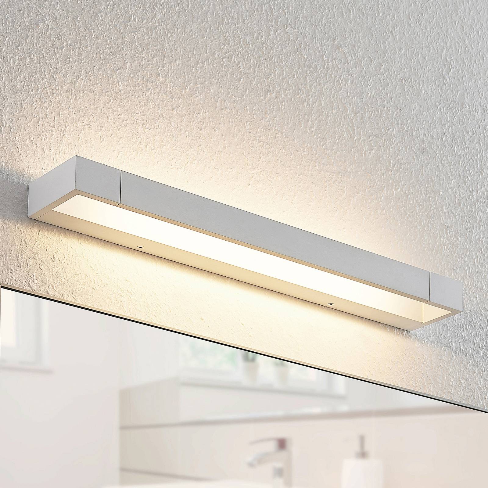 Arcchio LED-Wandleuchte Jora, 60 cm, weiß, schwenkbar, IP44 Arcchio LED-Wandleuchte Jora, 60 cm, weiß, schwenkbar, IP44 von Arcchio