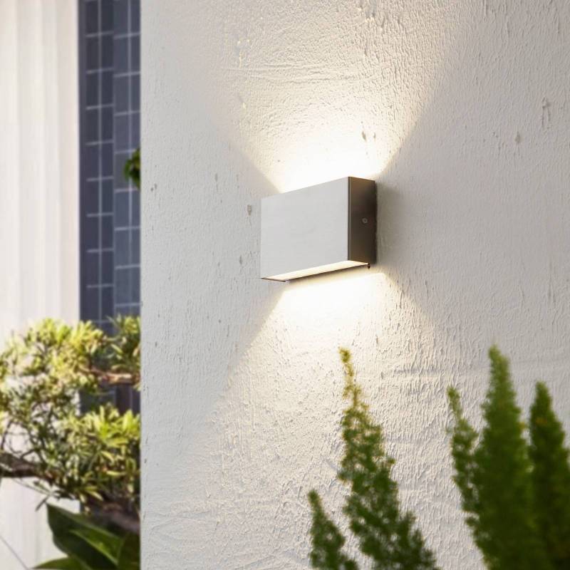 Arcchio LED-Außenwandlampe Karline, 1060 lm, Edelstahl, IP65 von Arcchio