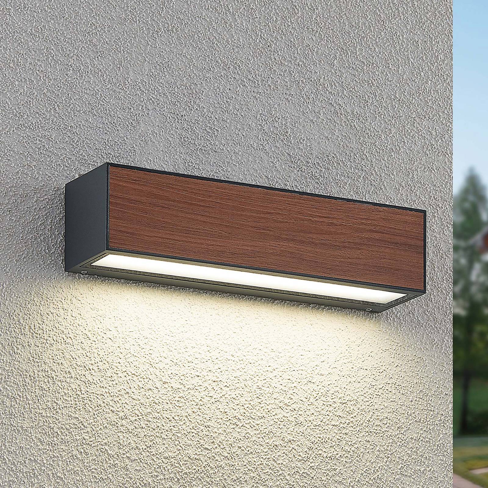 Arcchio LED-Außenwandlampe Lengo, 25 cm, Holz, down, CCT Arcchio LED-Außenwandlampe Lengo, 25 cm, Holz, down, CCT von Arcchio