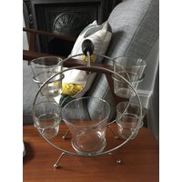 1950Er 1960Er Jahre Mid Century Cocktail Trinkgläser Und Glas Eisbehälter Ständer von ArchieTiggs
