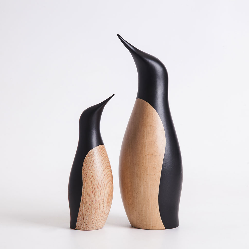 architectmade - Penguin - Pinguin Figur aus Holz zur Deko in 2 Größen von Architectmade