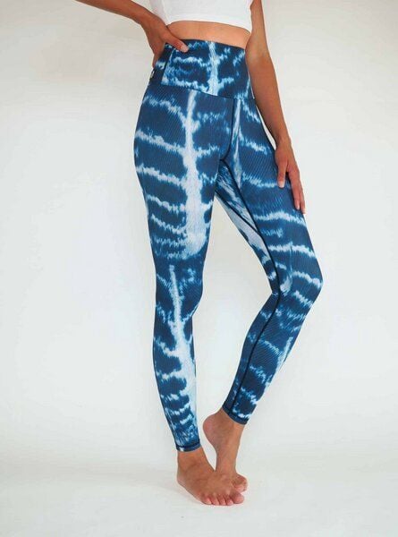 Arctic Flamingo Damen Yoga Hosen OWL | High Waist, aus ECONYL® regeneriertem Nylon von Arctic Flamingo