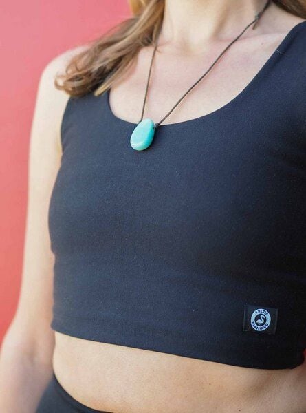 Arctic Flamingo Yoga Top aus Lyocell - Yoga Croptop - Cropped Sporttop aus Naturfasern. Vorderteil doppellagig. von Arctic Flamingo
