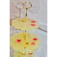 Super Funkelnd Dekorative 2-stöckig Kuchen - Oder Dessertständer. Kann Jede Farbe Gemacht Werden. Tablett Mit Gepressten Blumen von ArianaArtistry