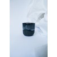Espressobecher in Schwarz | Espresso Tasse Becher Kaffee Liebhaber Glänzend, Sake Keramik von Arjeh