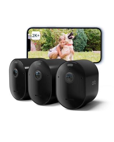 Arlo Pro 5 Überwachungskamera Aussen WLAN, 2K+ HDR Video, Kabellos, Verbesserte Farbnachtsicht, 160° Blickwinkel, Spotlight, 2-Wege Audio, Alarm Sirene + Arlo Secure Testzeitraum, 3er Set, Schwarz von Arlo