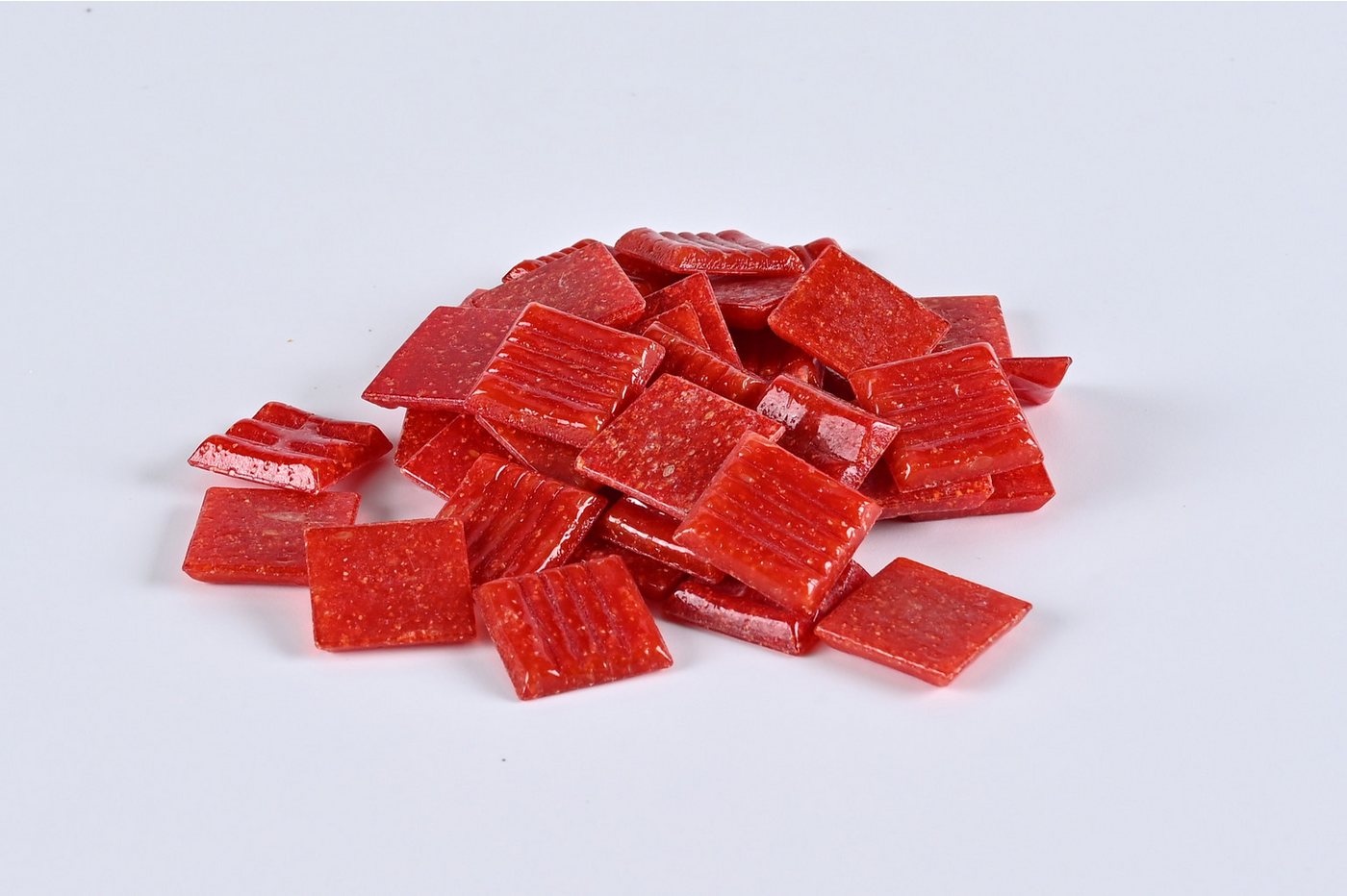 Armena Mosaikfliesen Mosaikfliesen Glasmosaik Bastelmaterial Mosaik DIY Wandfliesen 260g, tiefrot Armena Mosaikfliesen Mosaikfliesen Glasmosaik Bastelmaterial Mosaik DIY Wandfliesen 260g, tiefrot von Armena