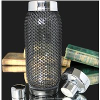 Cocktail Shaker Mit Schwarzem Drahtgeflecht von ArmoireAncienne