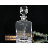 Crystal Whiskey Decanter, Quadratisch, 3, 8 Pfund von ArmoireAncienne