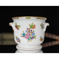 Großer Porzellan Übertopf 7213 - Herend Queen Victoria Großer Porzellan Übertopf 7213 - Herend Queen Victoria von ArmoireAncienne