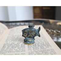 Kleine Fisch Figur Aus Messing - Feuerlöscher Zum Aschenbecher von ArmoireAncienne