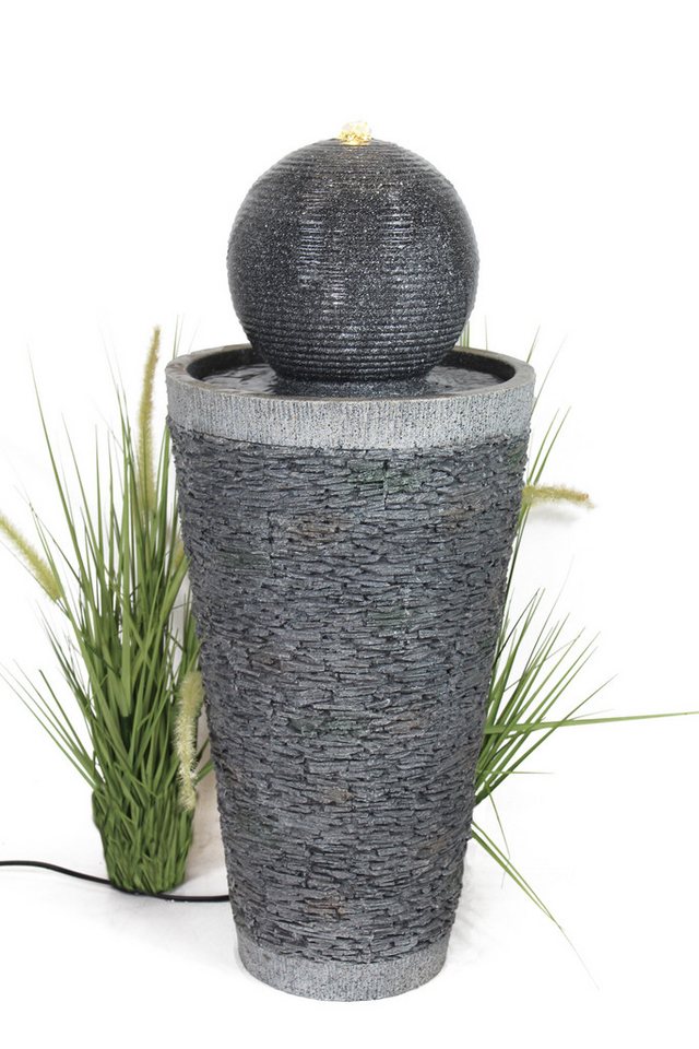 Arnusa Gartenbrunnen Springbrunnen mit LED Beleuchtung Kugel Brunnen Gartendeko, 30,5 cm Breite, Steinoptik Komplett-Set von Arnusa