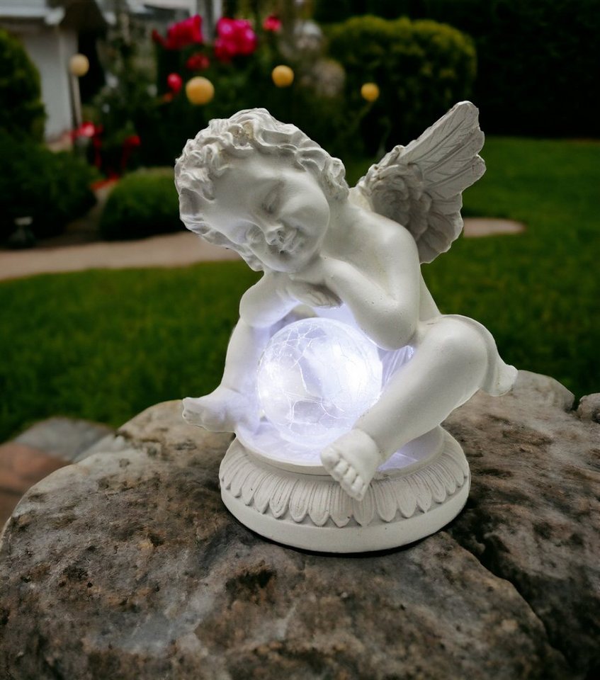 Arnusa Gartenfigur Solarleuchte Engel mit Glaskugel Figur beleuchtet 16x13 cm weiß, Gartendekoration Grableuchte Solarlampe von Arnusa