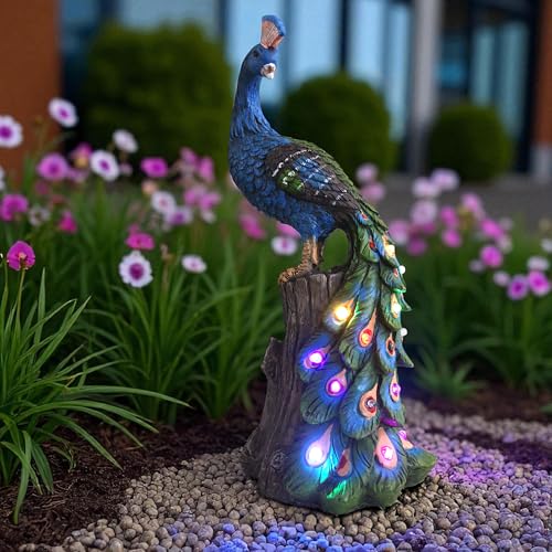 Arnusa Pfau Gartenfigur mit Solarbeleuchtung – 31 cm LED Figur mit Farbwechsel – wetterfeste Deko aus Polyresin für Garten, Terrasse & Balkon – Solar Pfau Statue mit 20 LEDs & Solarpanel von Arnusa