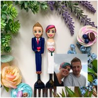 Benutzerdefinierte Hochzeit Paar Kuchen Topper Personalisierte Geeky Geschenk Braut Und Bräutigam Auf Gabeln Figuren Dekoration von AroundMeandYou