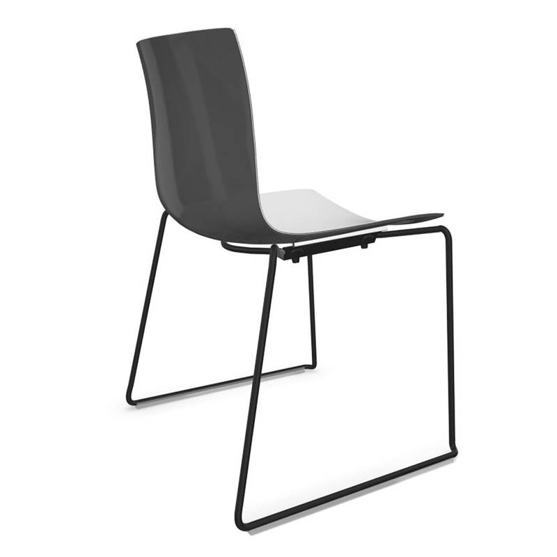 Arper - Catifa 46 0278 Stuhl zweifarbig Kufe schwarz - weiß/dunkelgrau/Außenschale glänzend/innen matt/Gestell schwarz matt V39 von Arper
