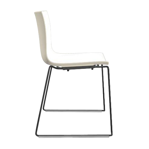 Arper - Catifa 46 0278 Stuhl zweifarbig Kufe schwarz - weiß/elfenbein/Außenschale glänzend/innen matt/Gestell schwarz matt V39/neue Farbe von Arper