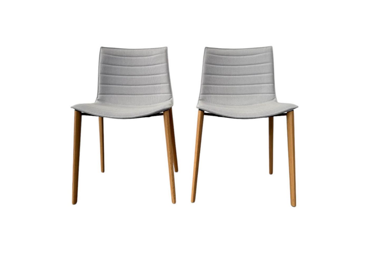 Arper Essgruppe 2er Set Stuhl Catifa 46 Stoff Kvadrat Steellcut Trio 105 Grau Arper Essgruppe 2er Set Stuhl Catifa 46 Stoff Kvadrat Steellcut Trio 105 Grau von Arper