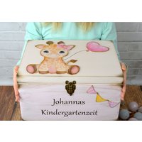 Personalisierte Erinnerungsbox, Holz-Andenken-Box, Baby-Schatz-Box, Baby-Mädchen-Geschenk-Idee, Große Spielzeugkiste von ArtBoxEve