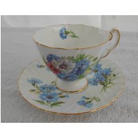 Adderley Cornflower Blau Tasse Untertasse Vintage England Gold Geriffelte Form #658 Adderley Cornflower Blau Tasse Untertasse Vintage England Gold Geriffelte Form #658 von ArtDecorAntique