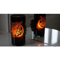 Tiger Handbemalte Kerzenhalter Aus Zylinderglas 9 "Hoch Oben 3 "In von ArtLightGlass