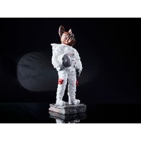 Dekorative Weiße Hund Astronaut Skulptur, Handgemachte Spaceman Bulldogge Figur, Haus Oder Büro Bücherregal Und Desktop Statue Dekor Geschenk von ArtOfAnatoliaCo