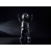 Personalisierte Dekorative Astronauten-statue, Handgemachte Glückliche Schwarze Raumfahrer-statue, Niedlicher Schreibtisch - Und von ArtOfAnatoliaCo