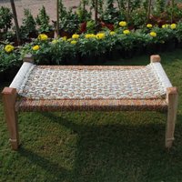 Designer Hand Gewebtes Charpai Holzbett, Super Farbkombination Bett Traditionelles Dekor Für Moderne Häuser von ArtOfCity