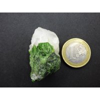 Diopsid Mit Quarz - Roh Stufe Russland Dekostück Sammler Mineral Edelstein Rarität Selten Grün Heilstein Diopsid Mit Quarz - Roh Stufe Russland Dekostück Sammler Mineral Edelstein Rarität Selten Grün Heilstein von ArtOfNatureBerlin