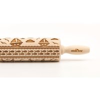 Lol R215 Marine Sailor 4 - Prägung Rollnadel, Gravierter Rollstift | Nr. 215 Lol R215 Marine Sailor 4 - Prägung Rollnadel, Gravierter Rollstift | Nr. 215 von ArtWoodenCorner