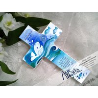 Taufkreuz/Kinderkreuz „Lachender Buntwal" Waldemar Wal Meer Wellen Personalisiert Name Datum | Blau Oder Türkis Wählbar Patengeschenk von ArteMaria