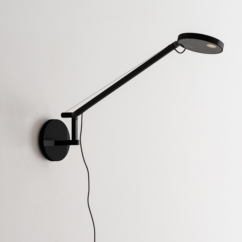 Artemide - Demetra Micro Parete LED Wandleuchte - schwarz matt/Microswitch Dimmer/LxB 55x51cm/3000K/257lm/CRI=90 von Artemide