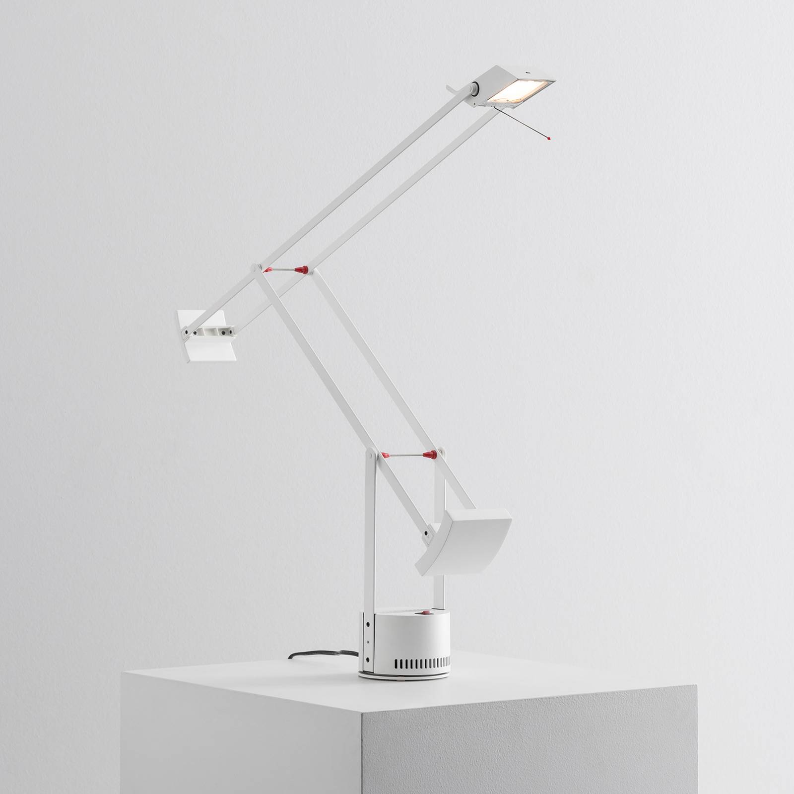 Artemide Tizio LED-Designer-Tischleuchte, weiß von Artemide