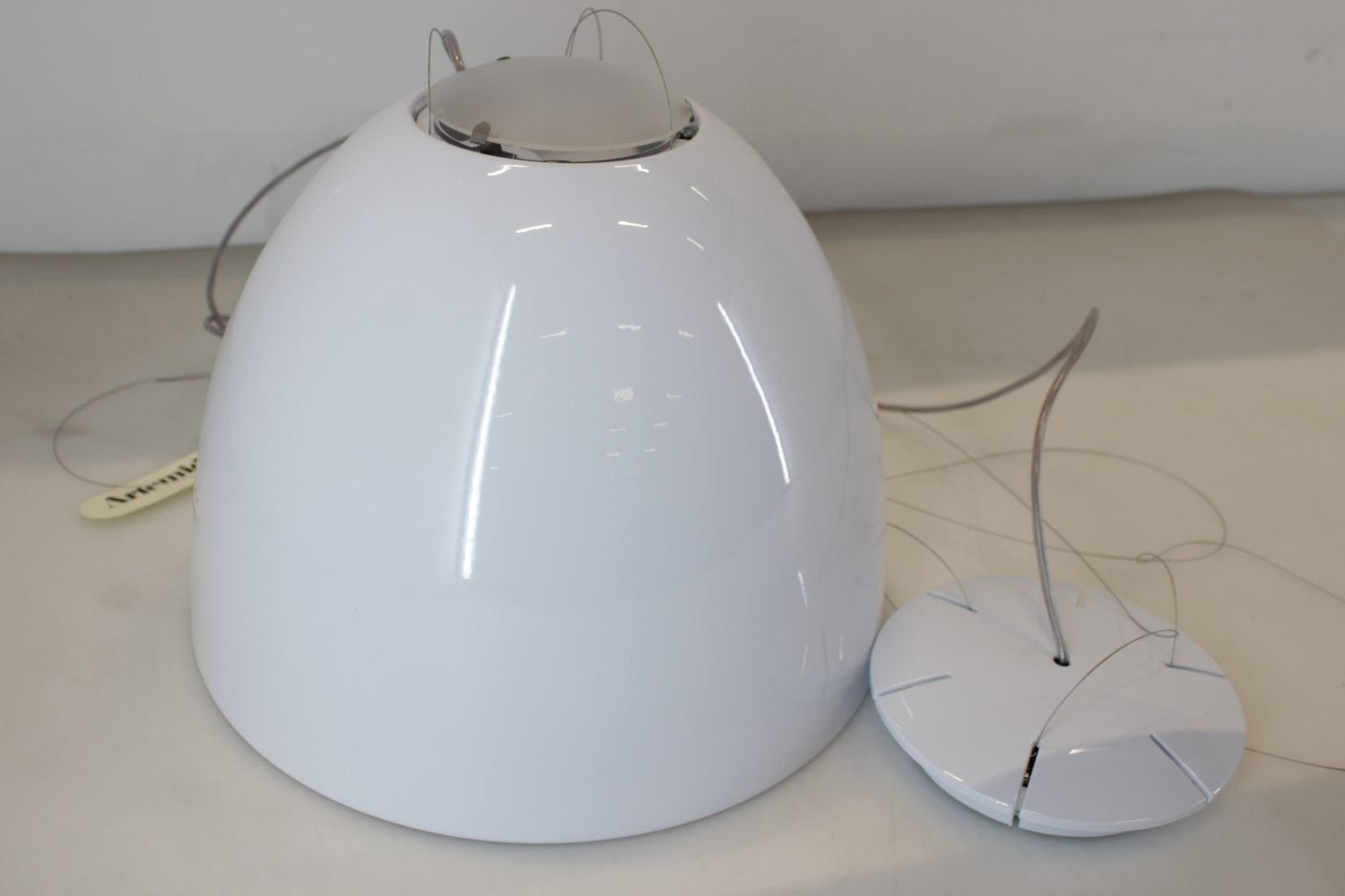 Nur Mini Gloss Led Hängeleuchte Hängelampe Lampe Leuchte Deckenlampe Weiß 30 W B-Ware Nur Mini Gloss Led Hängeleuchte Hängelampe Lampe Leuchte Deckenlampe Weiß 30 W B-Ware von Artemide