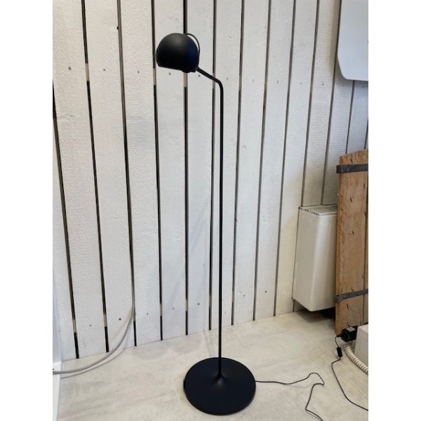 Stehleuchte Ixa schwarz, Artemide von Artemide