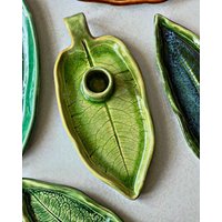 Handgemachte Keramik Blatt Grün Kerzenhalter von ArtesanoCeramika