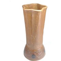Geriffelte Fünf Doppelseitige Flower Vase Abstraktes Design von Artifactorium